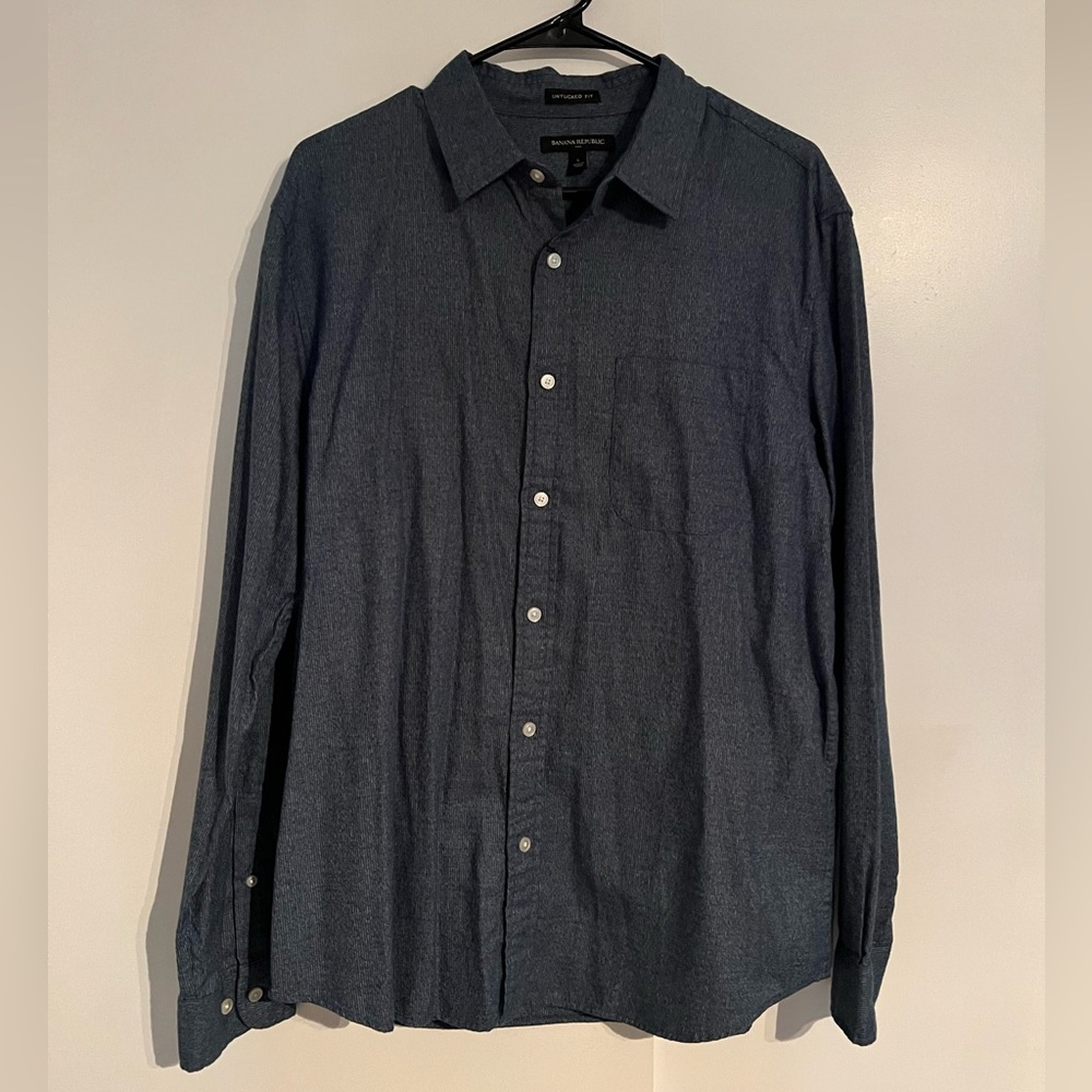 Banana Republic Button Up L